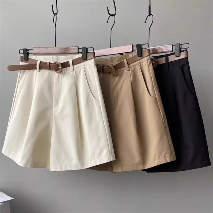 Summers shorts 2025 elegant casual