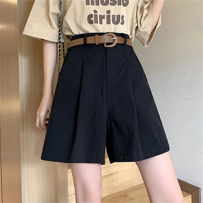 Summers shorts 2025 elegant casual